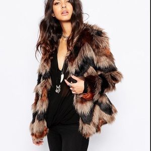 FLASH SALE !! FOREVER 21 Chevron Faux Fur Coat